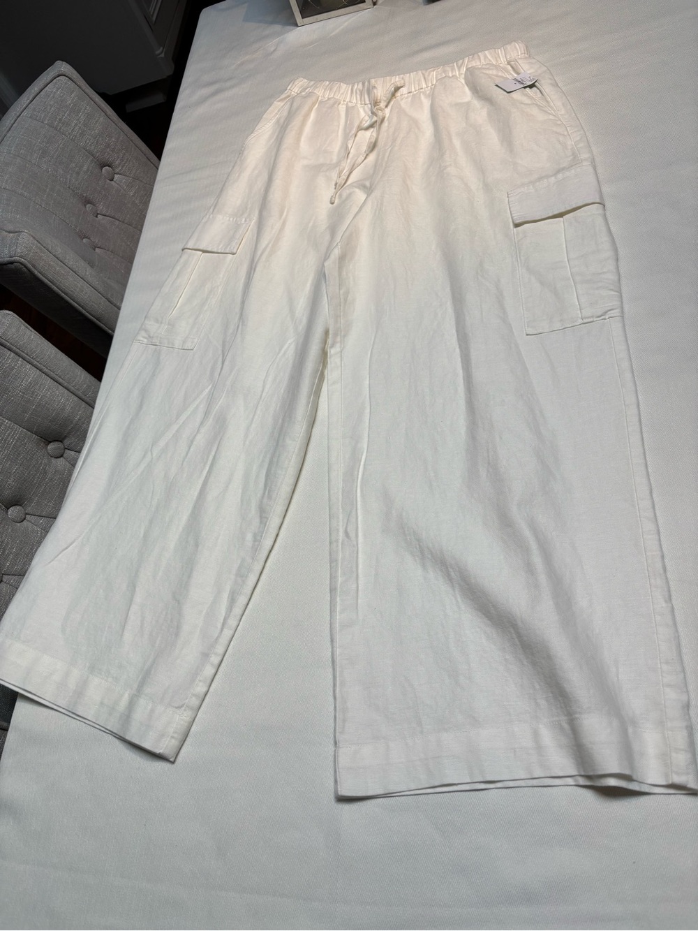 GAP White Wide-Leg Cargo Pants